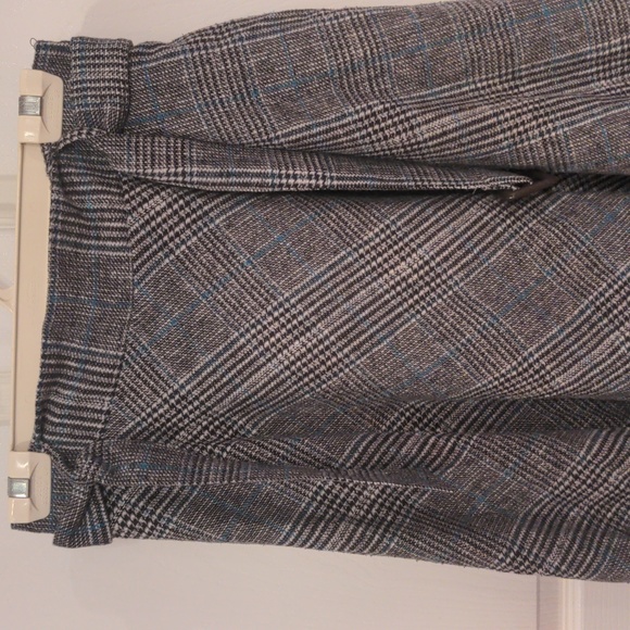 Amazon, Medium, Grey - Picture 2 of 3